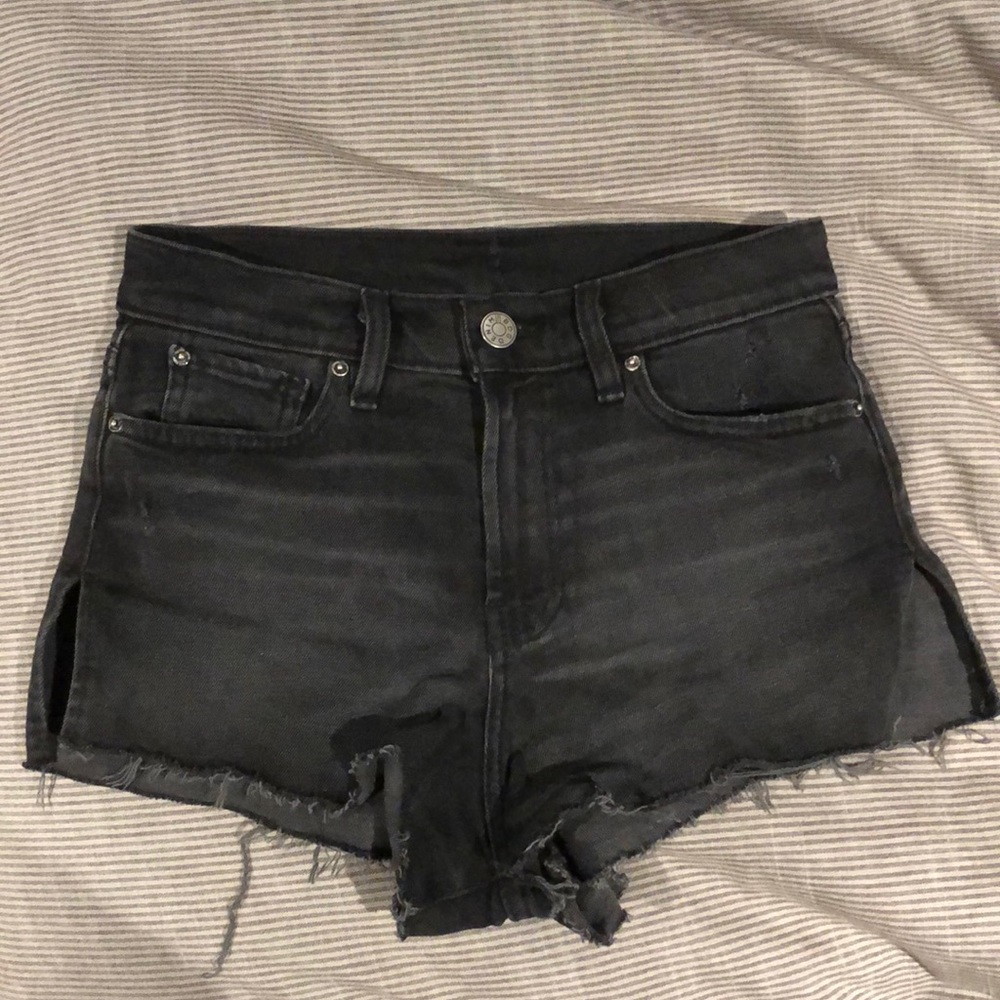 BDG Rugged Black High rise Split Seam Shorts